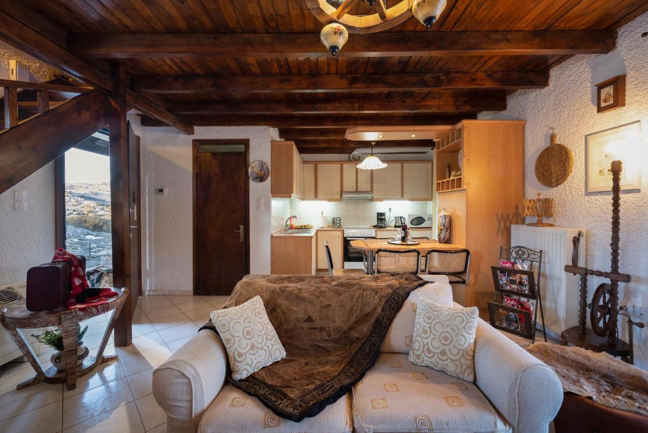 Chalet Renata 2 Livadi Arachovas Kalívia